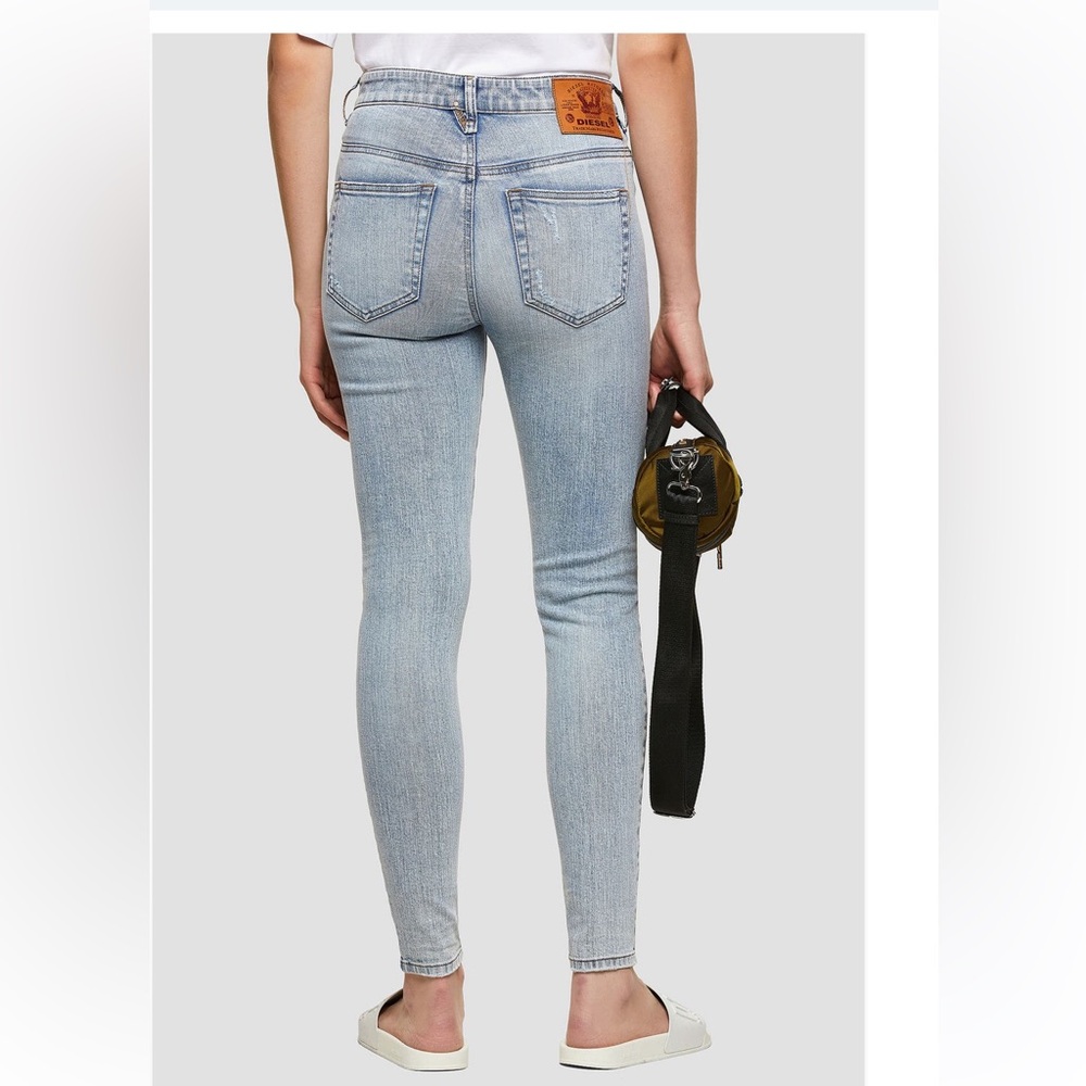 DIESEL®
D-Slandy High Rise
Skinny Jeans.    New with tags